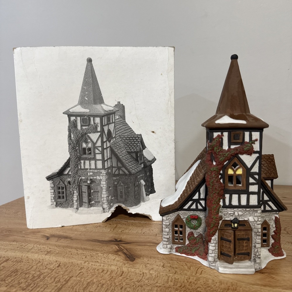 Dept. 56 Old Michael Church 1992 Dickens' Village Series # 5562-0 Christmas